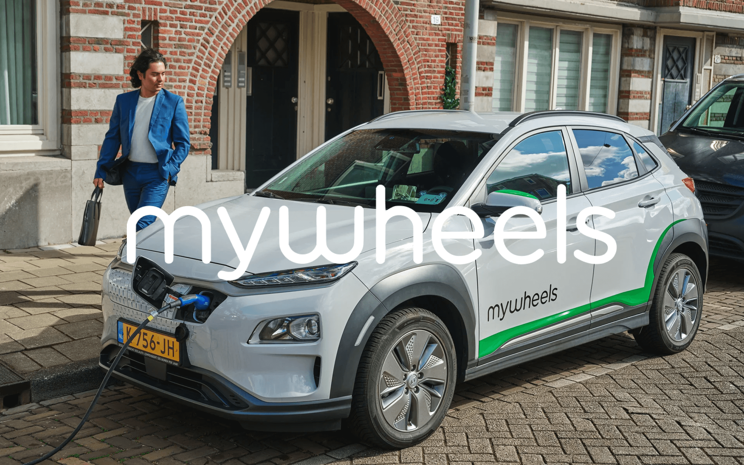 How Minimal AI Reduces MyWheels' Ticket Resolution Time by 54%